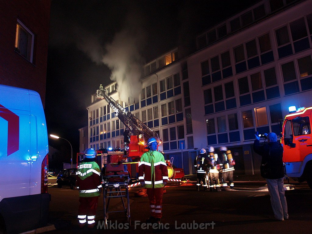 Feuer 3 Koeln Hoehenberg Bochumerstr 012.JPG
